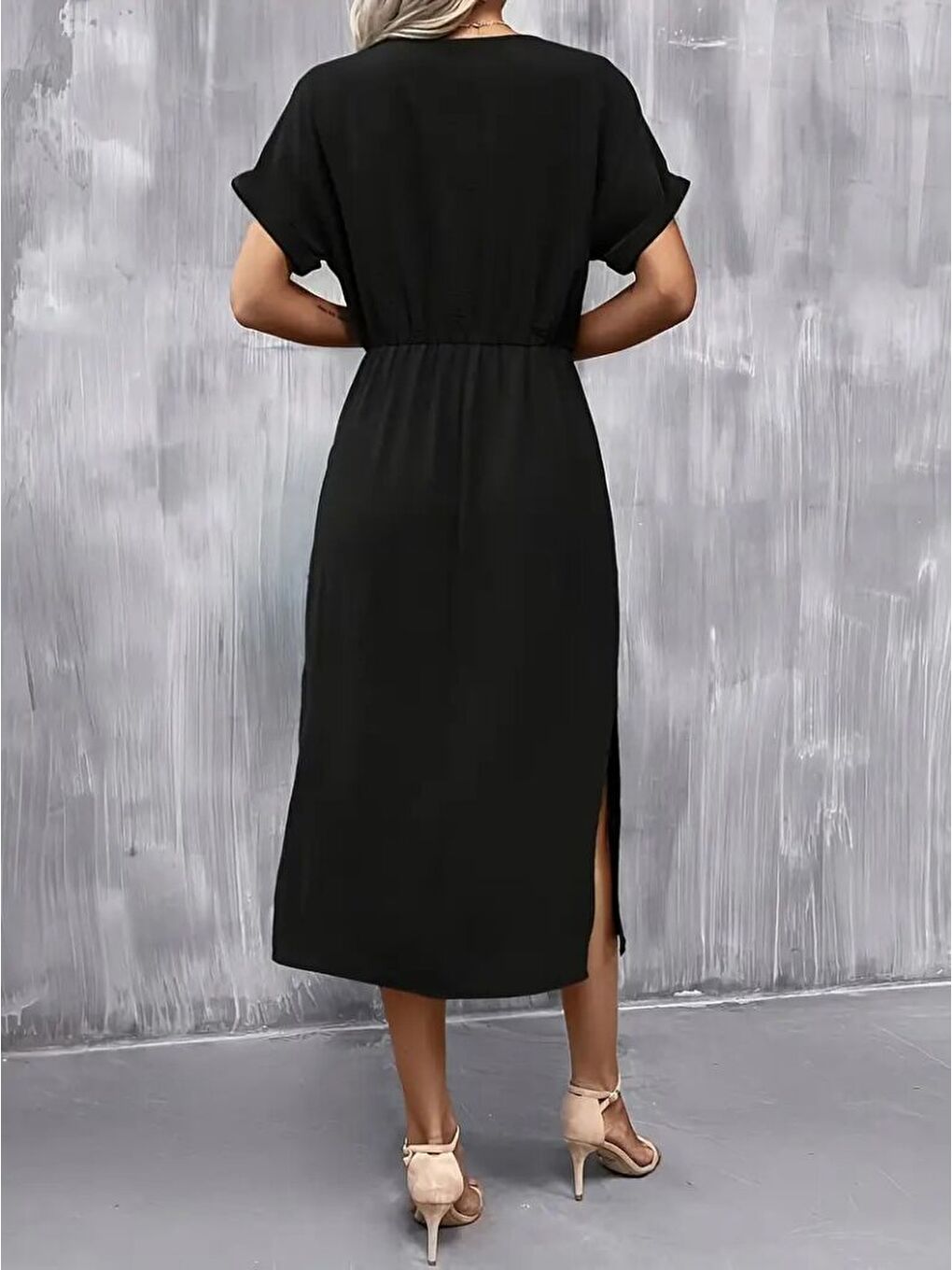 Siyah Kadın Kısa Kollu Yakası Açık Belden Bağlamalı Yırtmaçlı Viskon Elbise-3