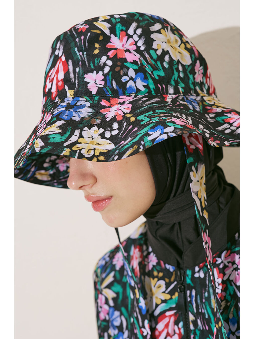 Siyah Bağlamalı Bucket Şapka Garden-2