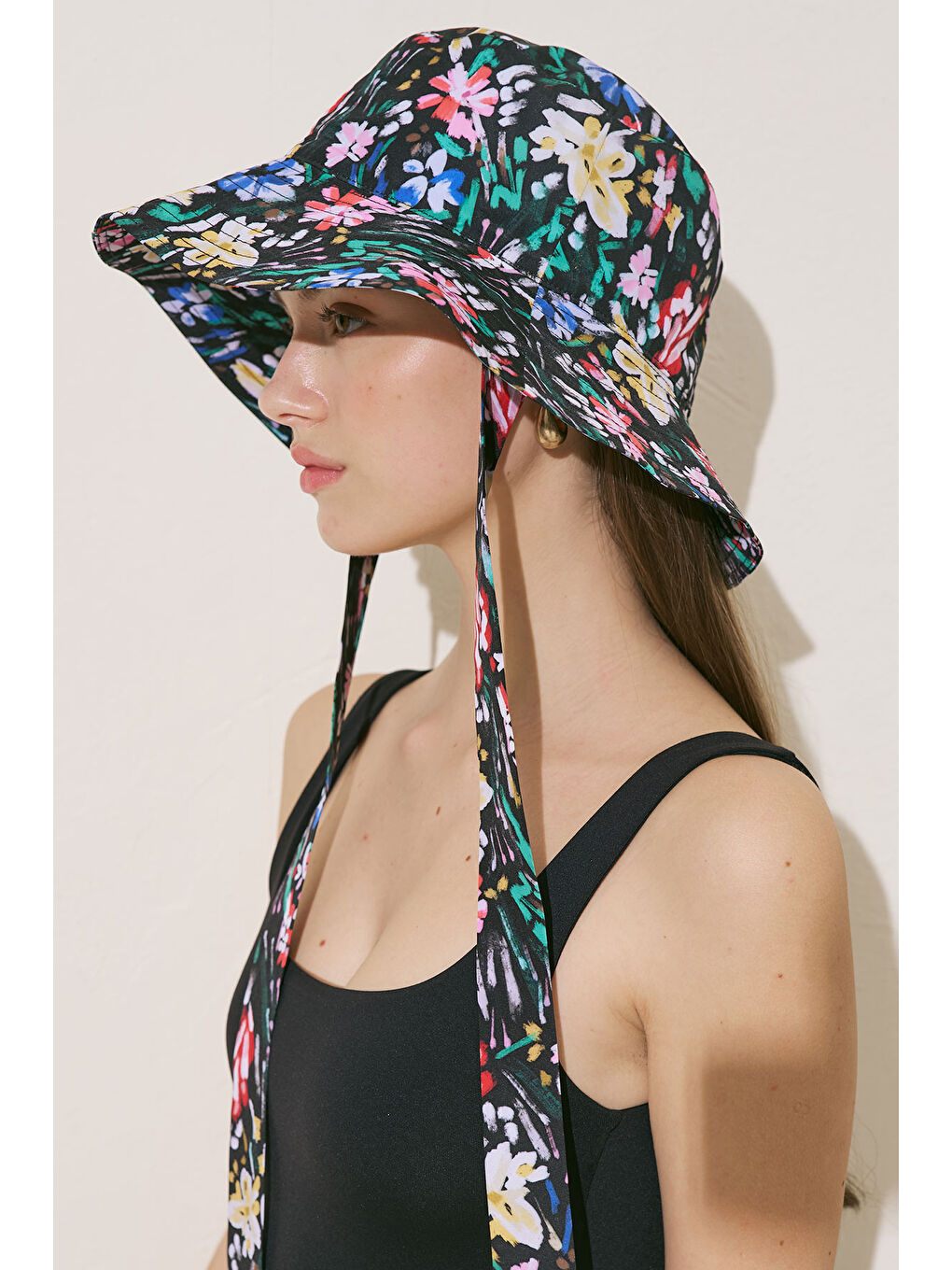 Siyah Bağlamalı Bucket Şapka Garden-3
