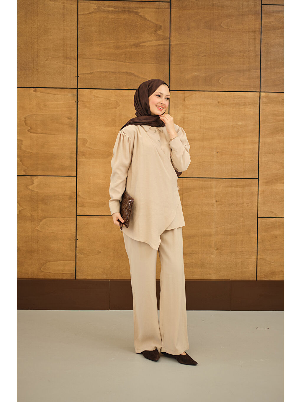 Bej Kadın Gold Düğme Detaylı Pantolonlu Modal Takım Vizon