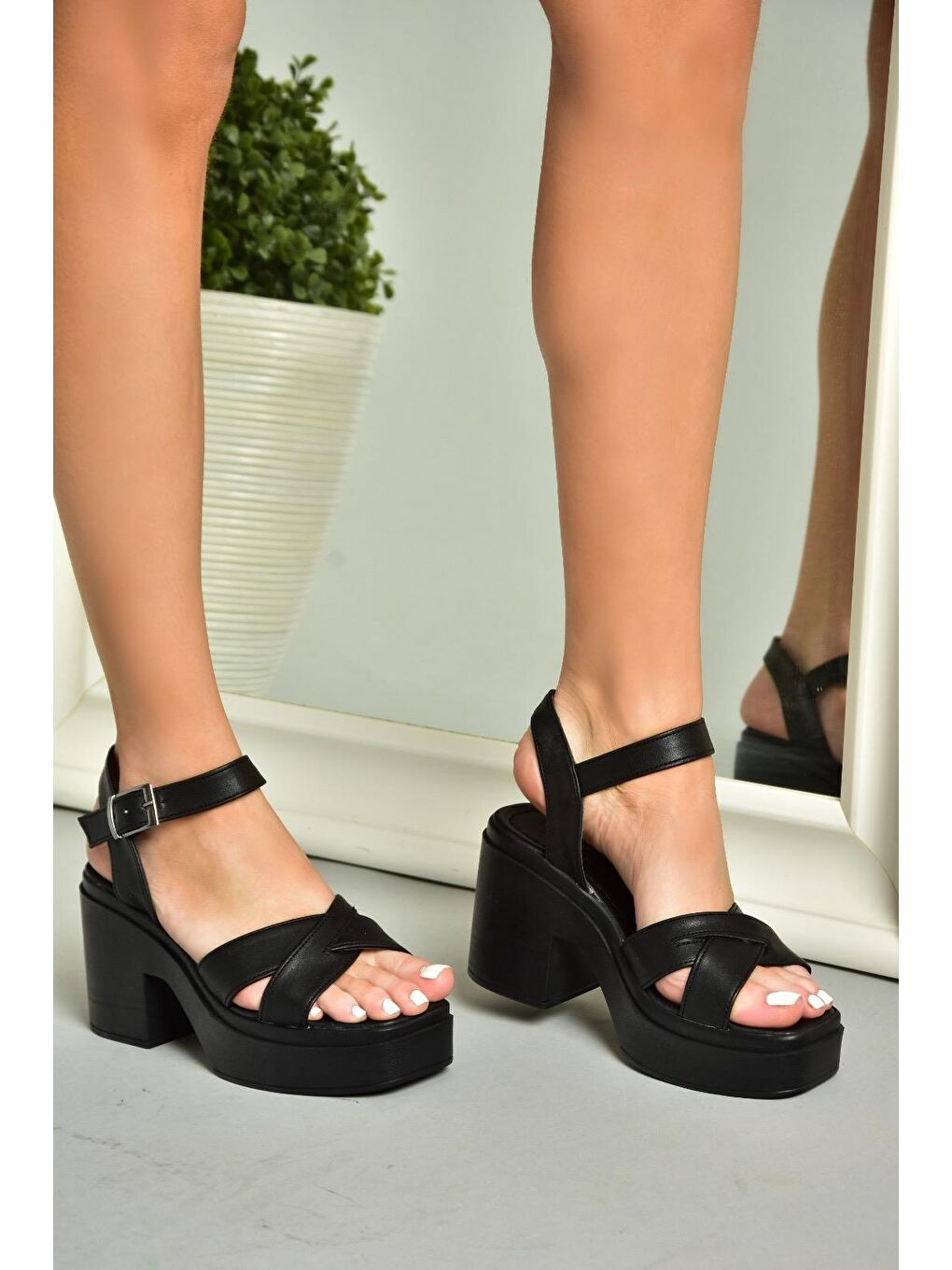 S9960230 Siyah Kadın Sandalet-2