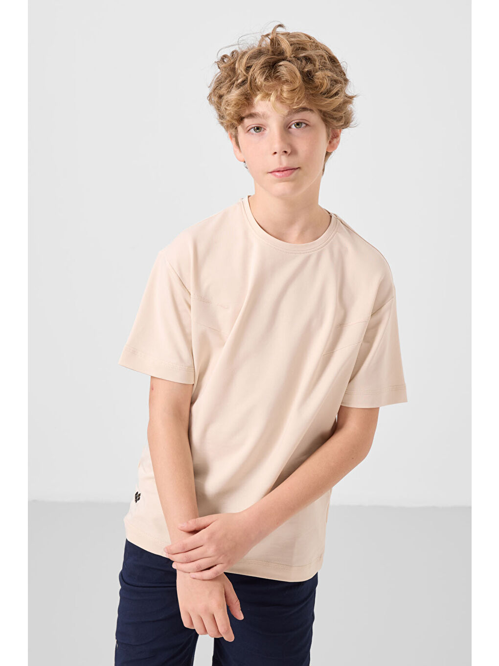 Bej-Lacivert Pamuklu Oversize Fit Dokuma Hafif Esnek Chino Erkek Çocuk Şort Takım - 11277-4