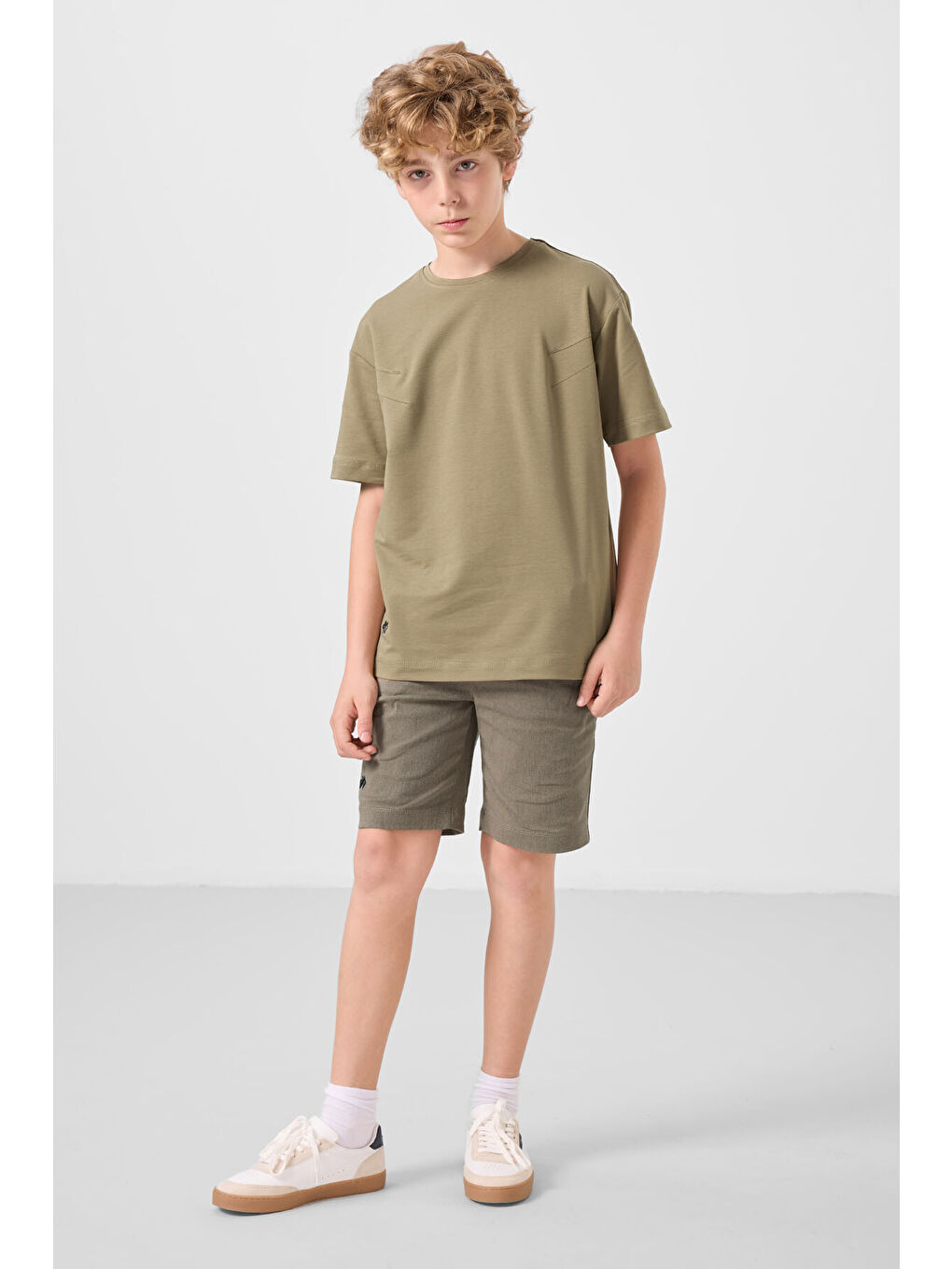 Koyu Bej-Camel Pamuklu Oversize Fit Dokuma Hafif Esnek Chino Erkek Çocuk Şort Takım - 11277