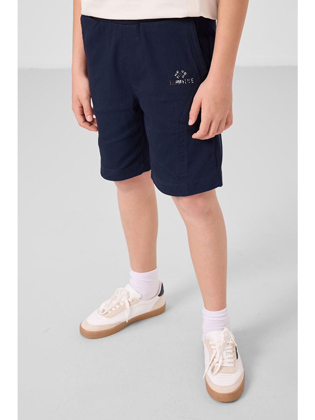 Ekru-Lacivert Pamuklu Oversize Fit Dokuma Hafif Esnek Chino Erkek Çocuk Şort Takım - 11276-1