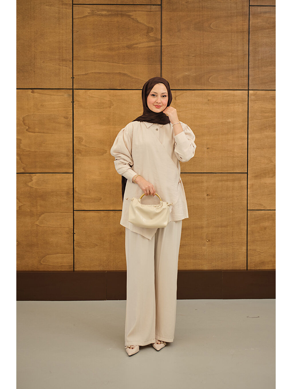Ekru Kadın Gold Düğme Detaylı Pantolonlu Modal Takım Krem-3