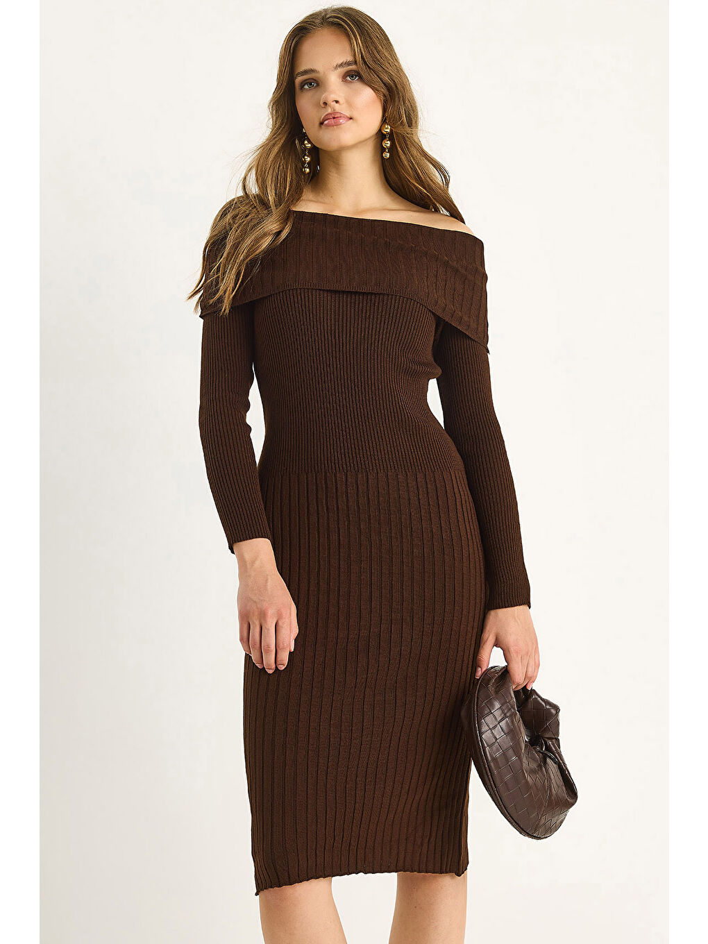 Kahverengi Kadın Fitilli Madonna Yaka Triko Elbise