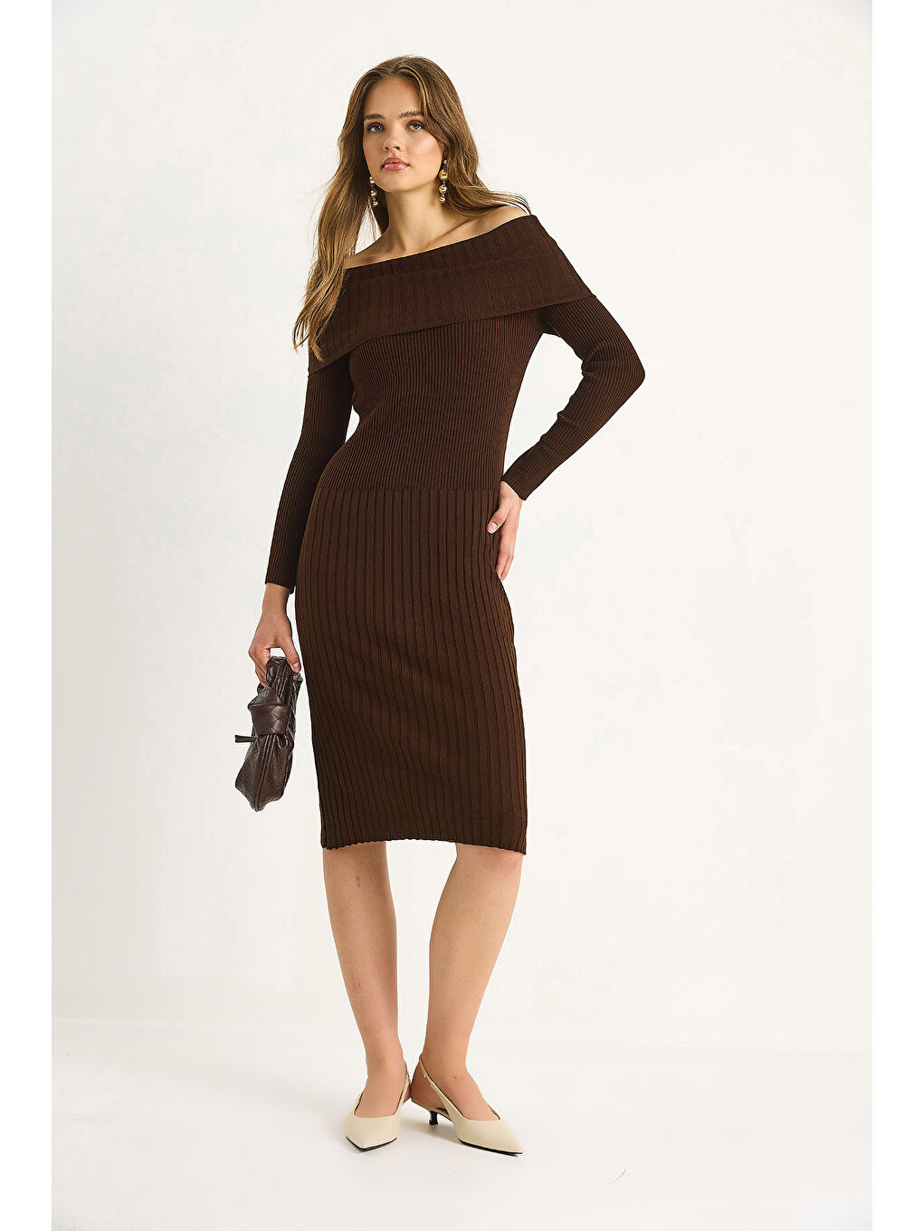 Kahverengi Kadın Fitilli Madonna Yaka Triko Elbise-4