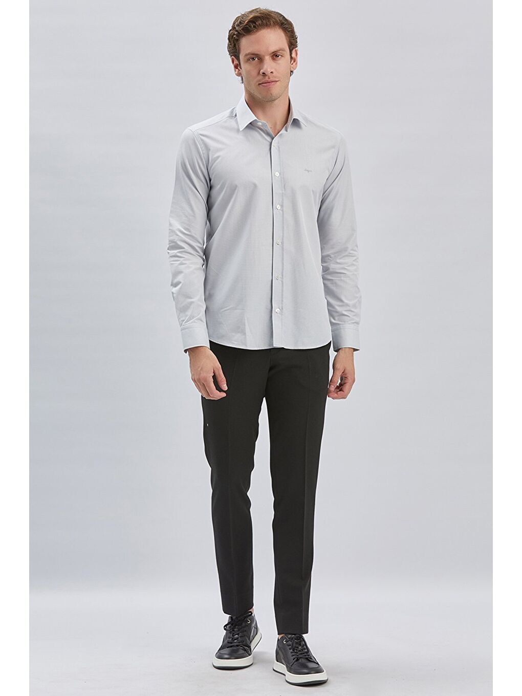 Gri Uzun Kollu Bez Ayağı Sert Yaka Cepsiz Pamuklu Klasik Slim Fit Dar Kesim Gömlek 1004240230