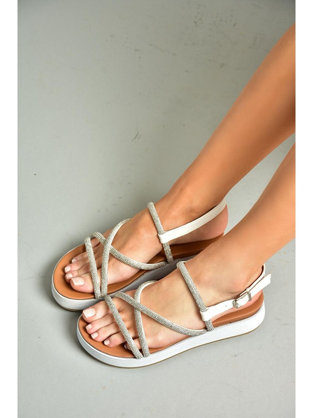 S3140024 Beyaz Kadın Sandalet-1