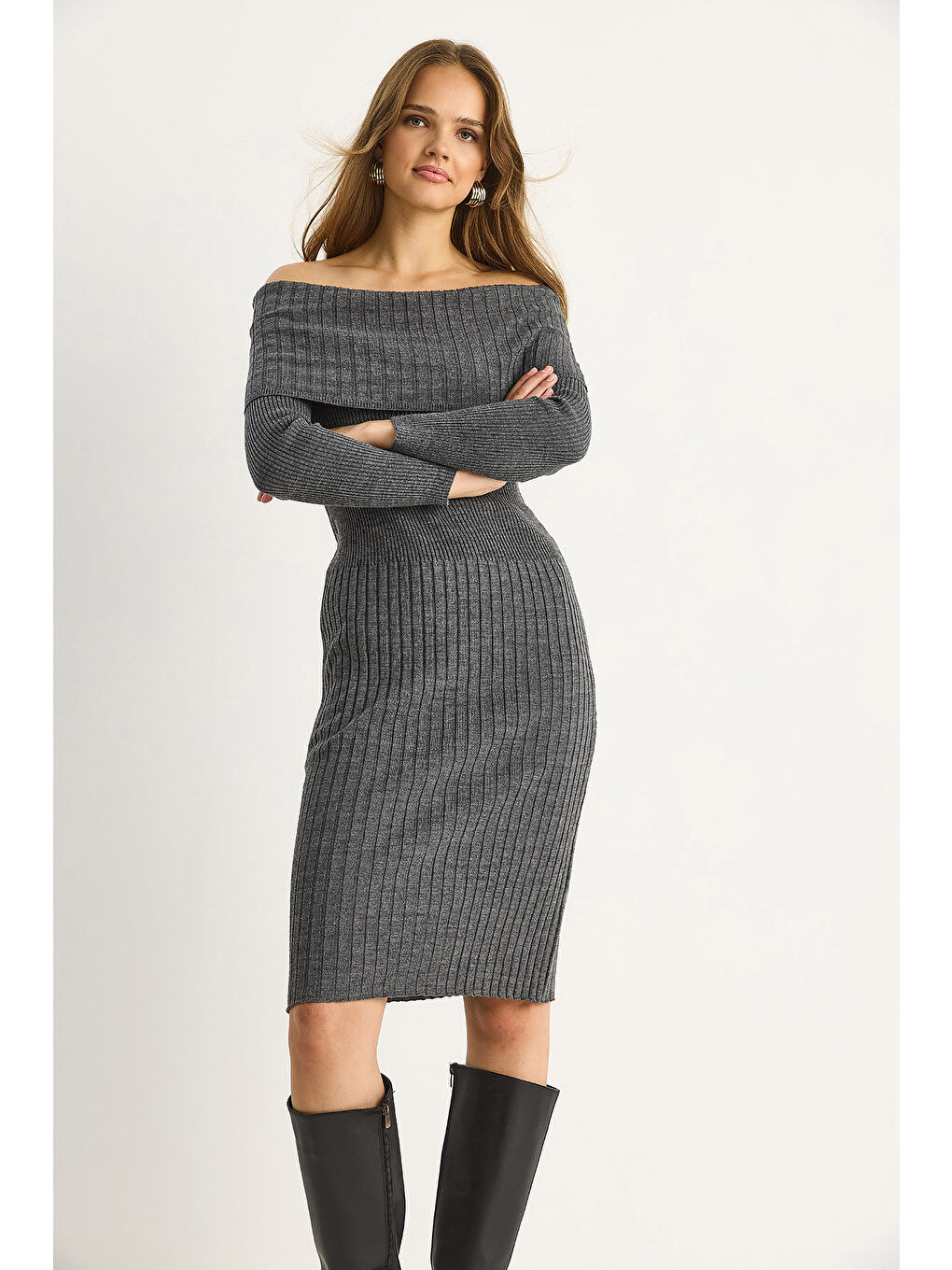 Gri Kadın Fitilli Madonna Yaka Triko Elbise-1