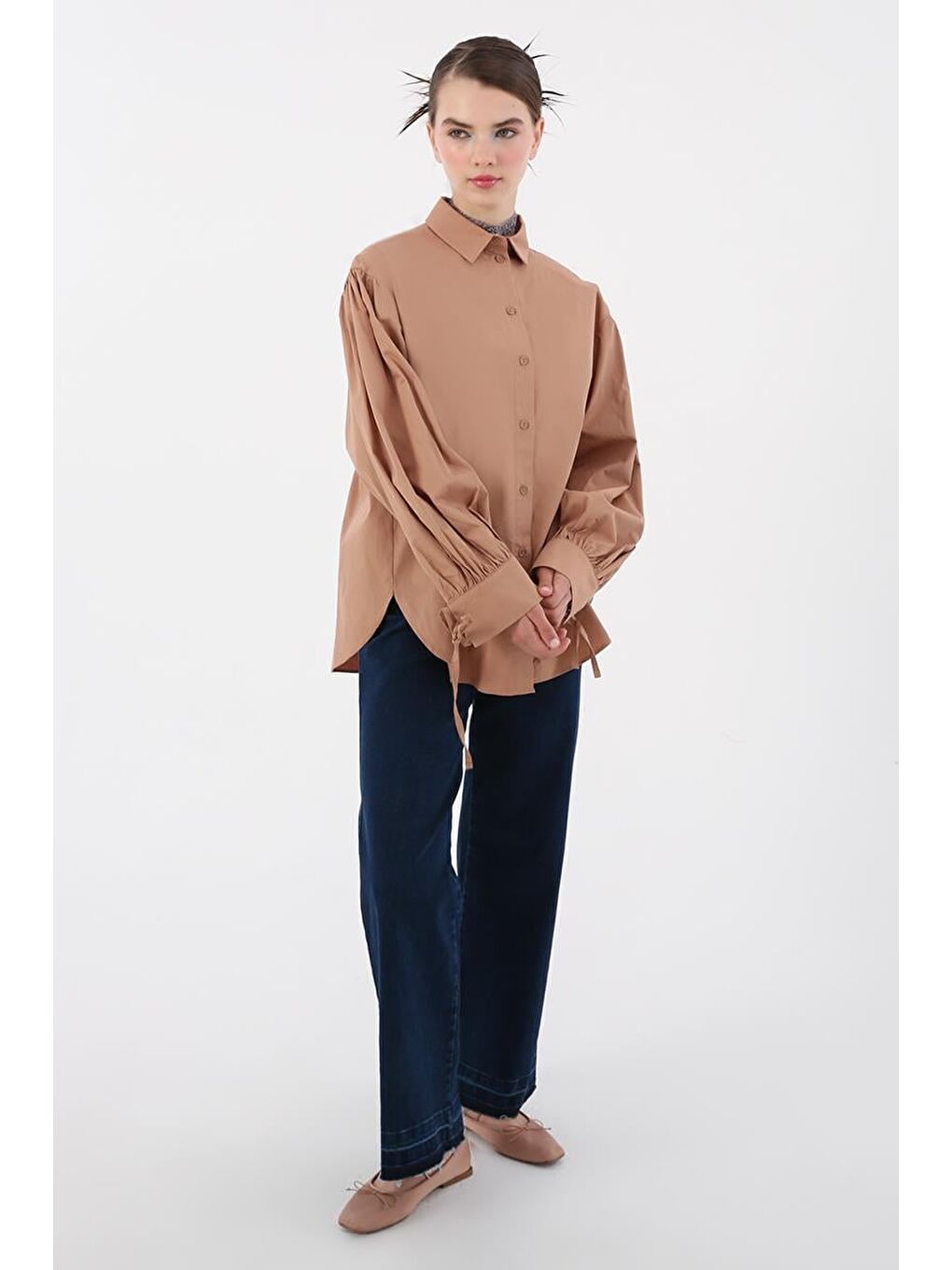 Kahverengi Toprak-%100 Pamuk Kolları Bağlama Detaylı Gömlek