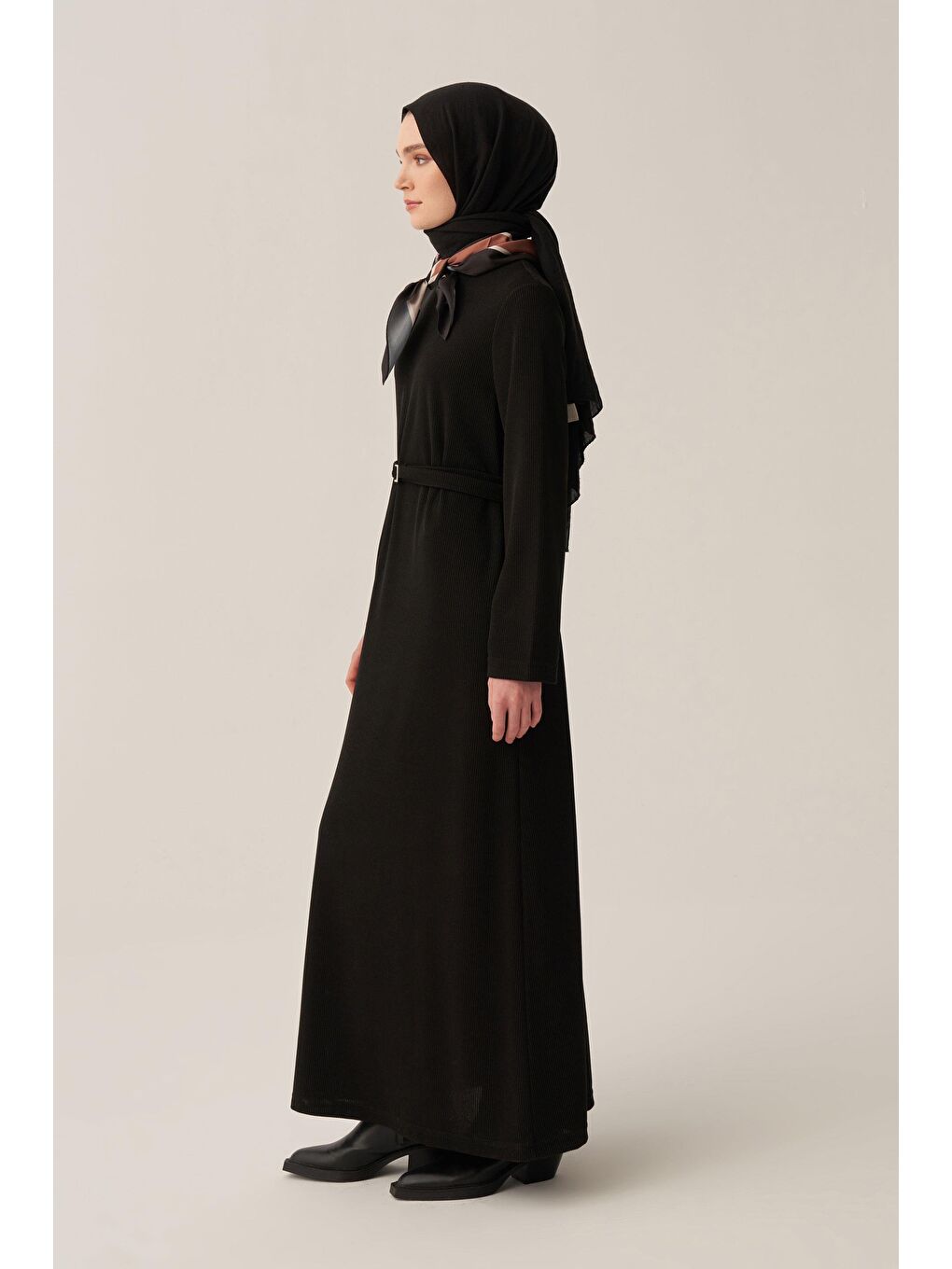 Siyah-Kemer Tokalı Elbise-2