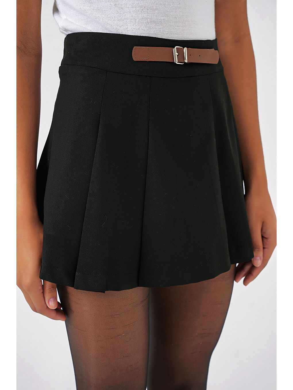 4335 Kadın Kemerli Mini Şort Etek - Siyah-3