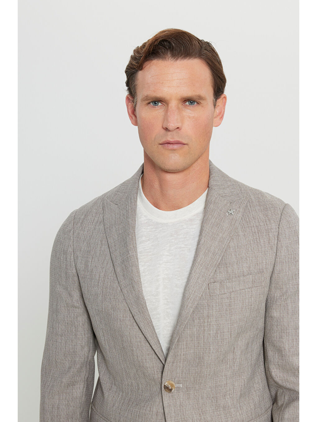 Kahverengi Erkek Açık Kahve Slim Fit Dar Kesim Kırlangıç Yaka Armürlü Kapak Cepli Esnek Takım Elbise-2