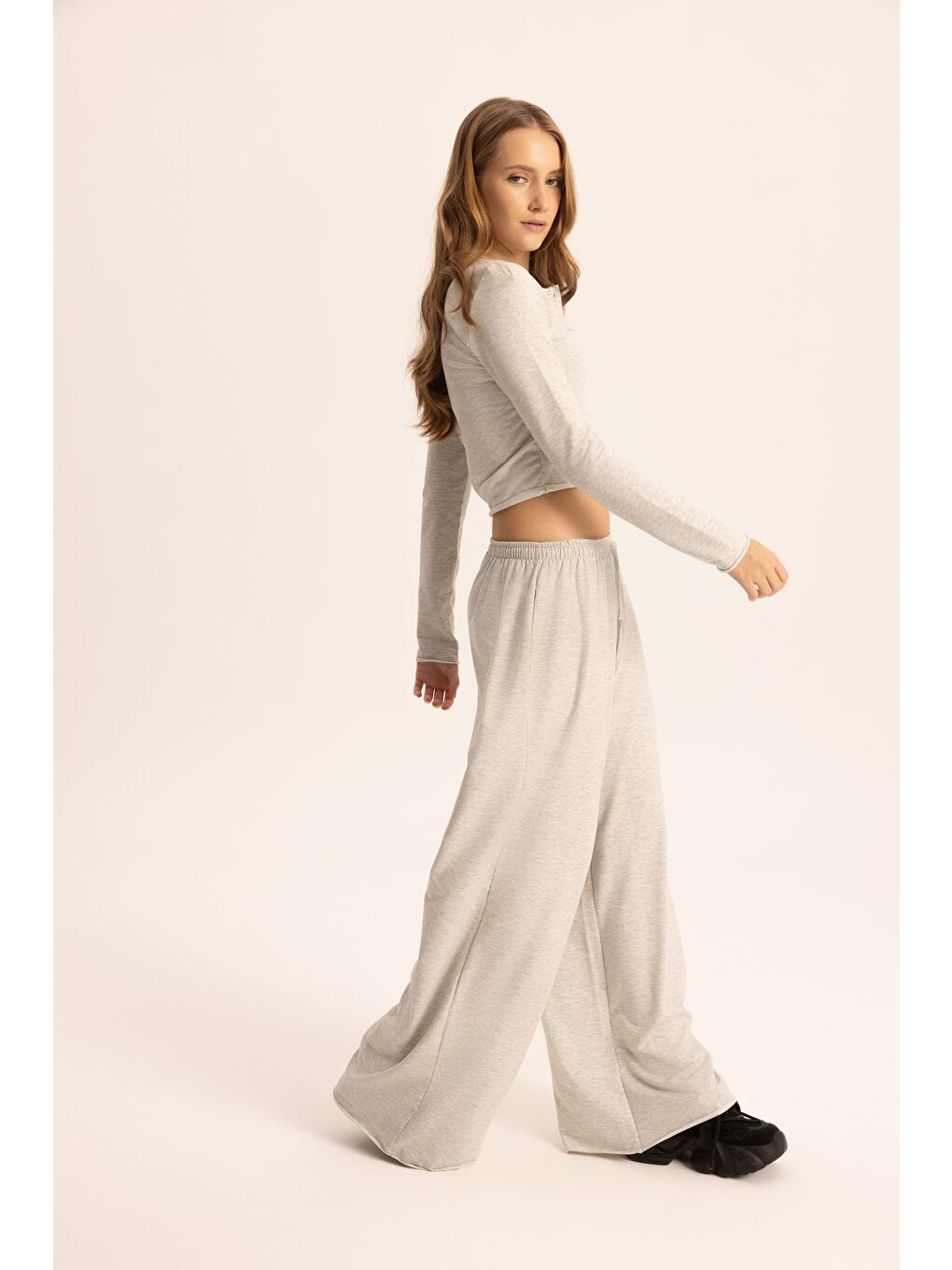 Beyaz Tuara Basic Karmelanj Eşofman Takımı-2