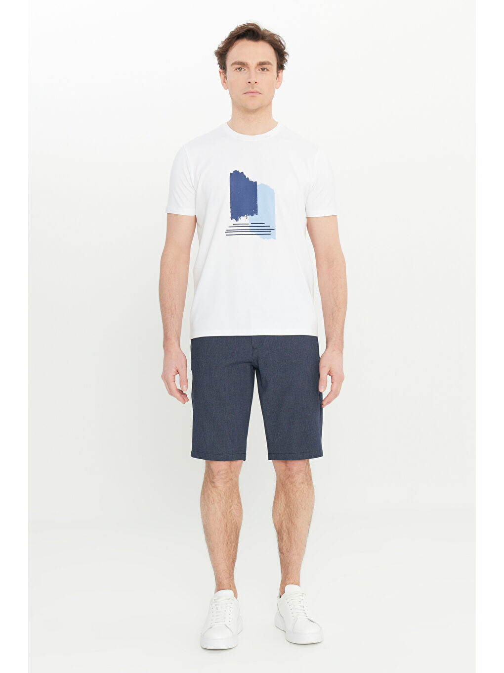 Erkek Beyaz Pamuklu Slim Fit Dar Kesim Bisiklet Yaka Baskılı Esnek Tişört-1