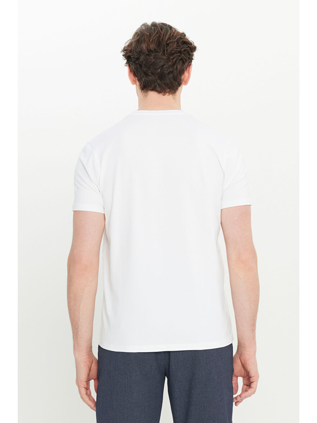 Erkek Beyaz Pamuklu Slim Fit Dar Kesim Bisiklet Yaka Baskılı Esnek Tişört-4