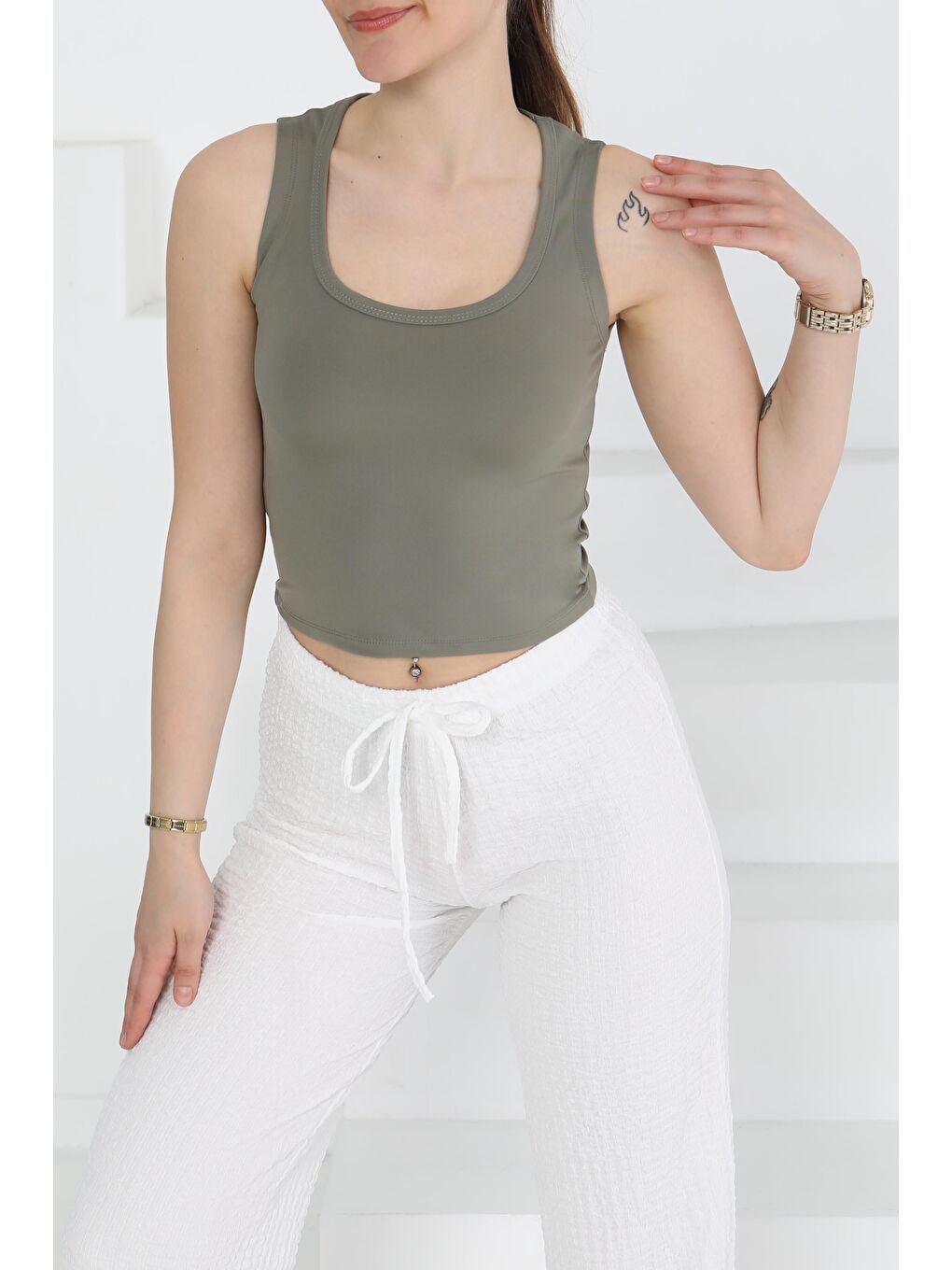 Cupralı Oval Yaka Crop Atlet Haki - 27278-2