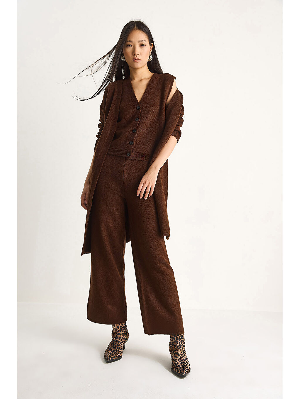 Kahverengi Kadın Yüksek Bel Pantolon Yelek Hırka Üçlü Triko Takım-5