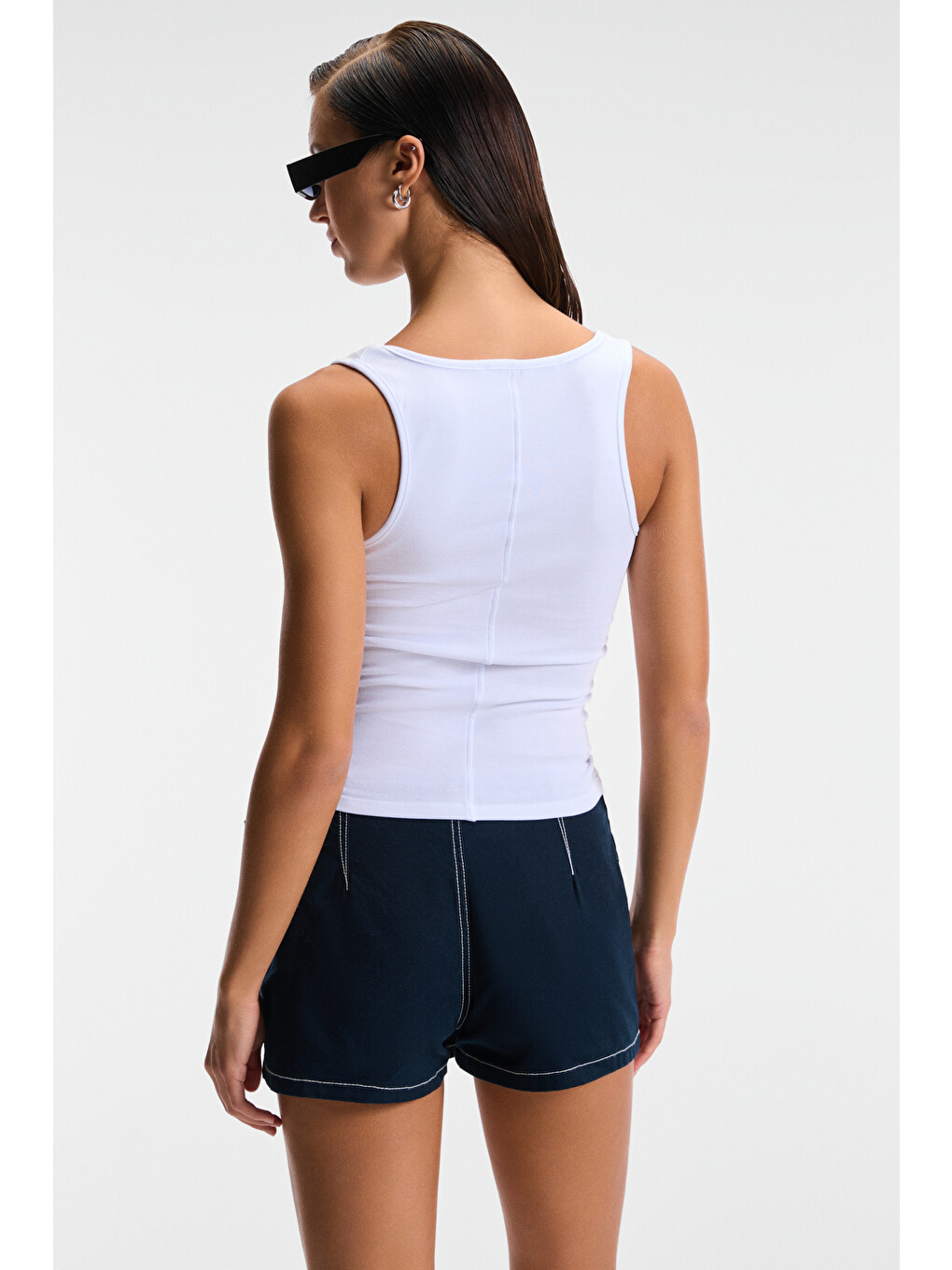 Sephıra Kadın Oyuk Yakalı Yumuşak Kumaşlı Slim Fit Beyaz Atlet-4
