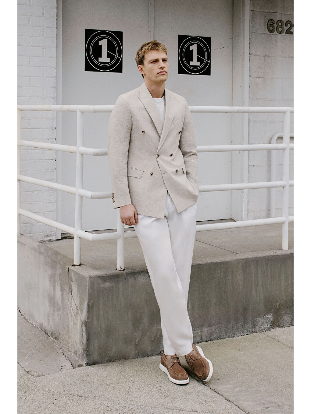 Erkek Ekru Yumuşak Dokulu Slim Fit Dar Kesim Beli Bağlamalı Yan Cepli Diagonal Desenli Pantolon-1