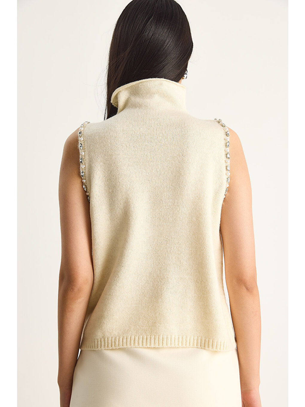 Ekru Kadın Taş Detaylı Yarım Balıkçı Yaka Triko Bluz-7