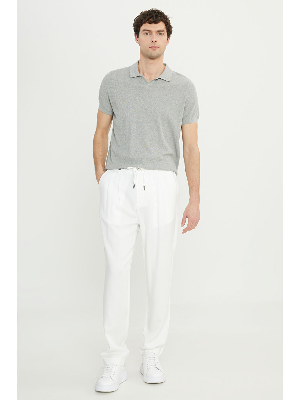 Erkek Ekru Yumuşak Dokulu Slim Fit Dar Kesim Beli Bağlamalı Yan Cepli Diagonal Desenli Pantolon-3