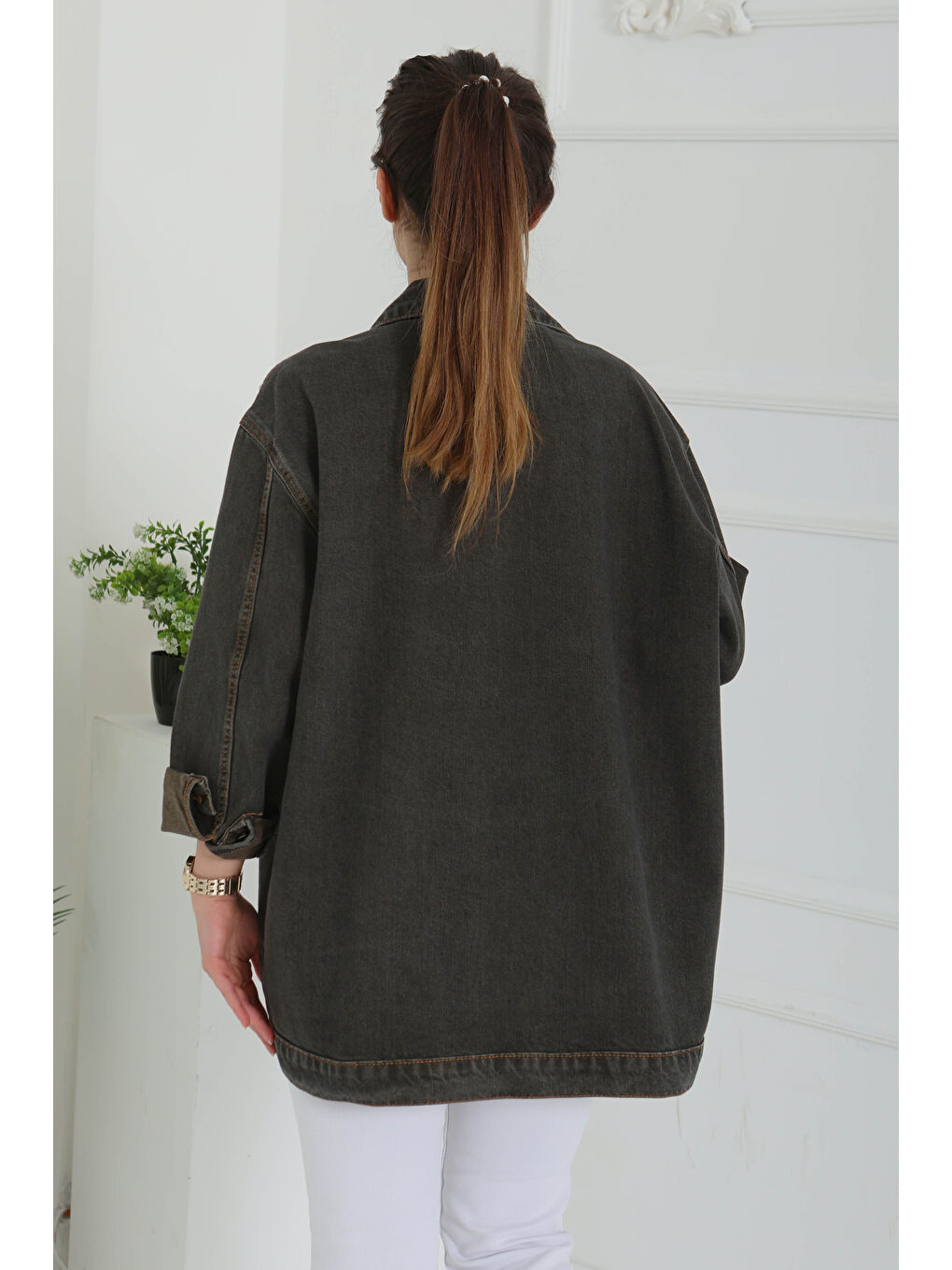 Kahverengi Kadın Omuz Taş Detaylı Oversize Jean Ceket Kahve Tint Yikama - 27198-6