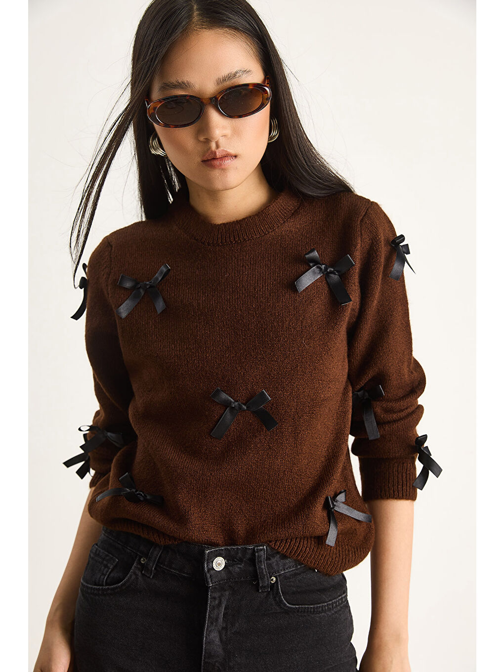 Kahverengi Kadın Fiyonklu Regular Triko Kazak-2