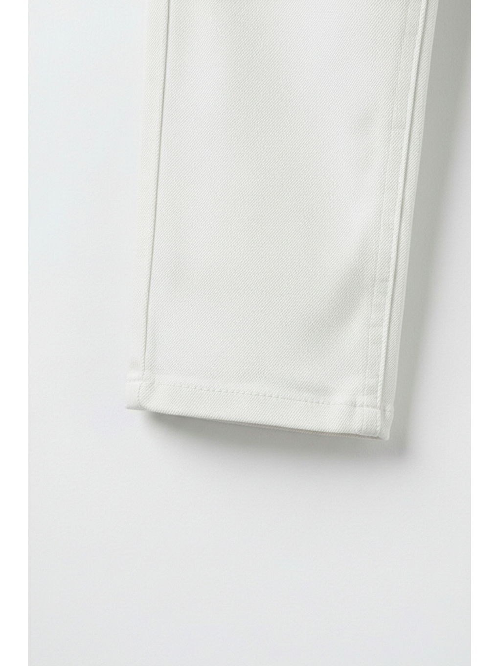 Unisex Çocuk Pamuklu Beyaz Düz Pantolon - Cepli Denim Görünümlü-1