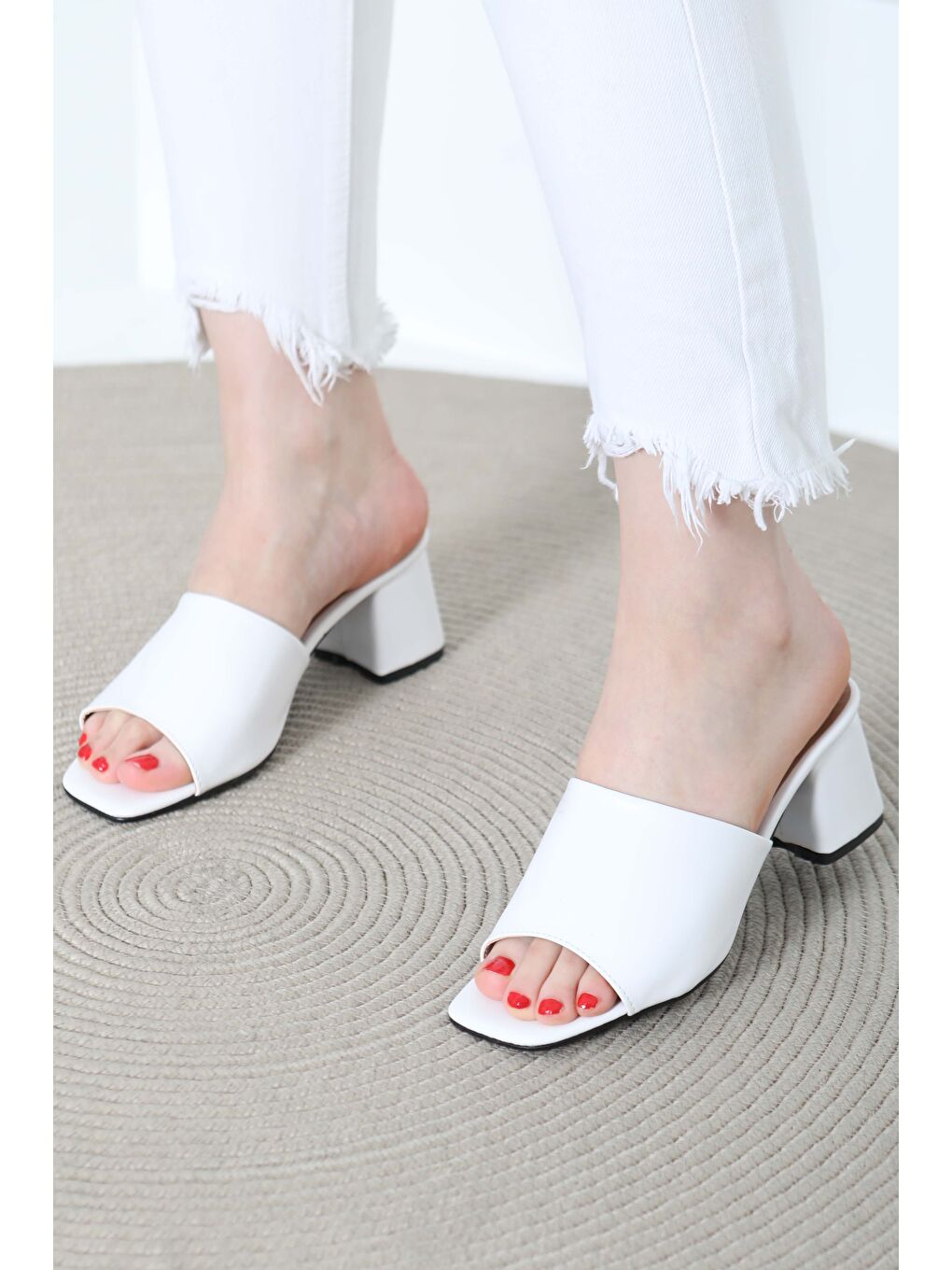 Kadın Beyaz Topuklu Terlik - 27153-2