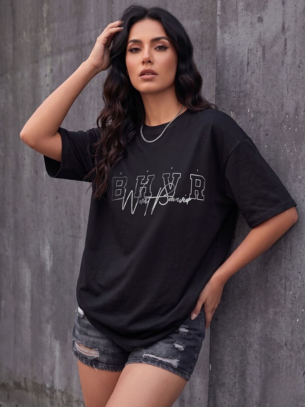 Kadın Bhvr Baskı %100 Organik Pamuk Relaxed Fit Yuvarlak Yaka Tişört Siyah