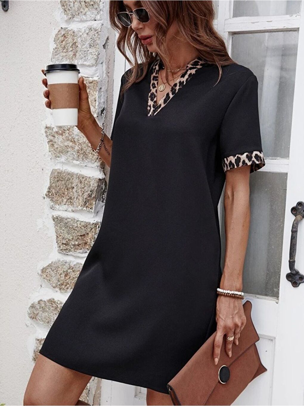 Siyah Kadın Kısa Kollu V Yakalı Leopar Desen Detaylı Modal Elbise-2