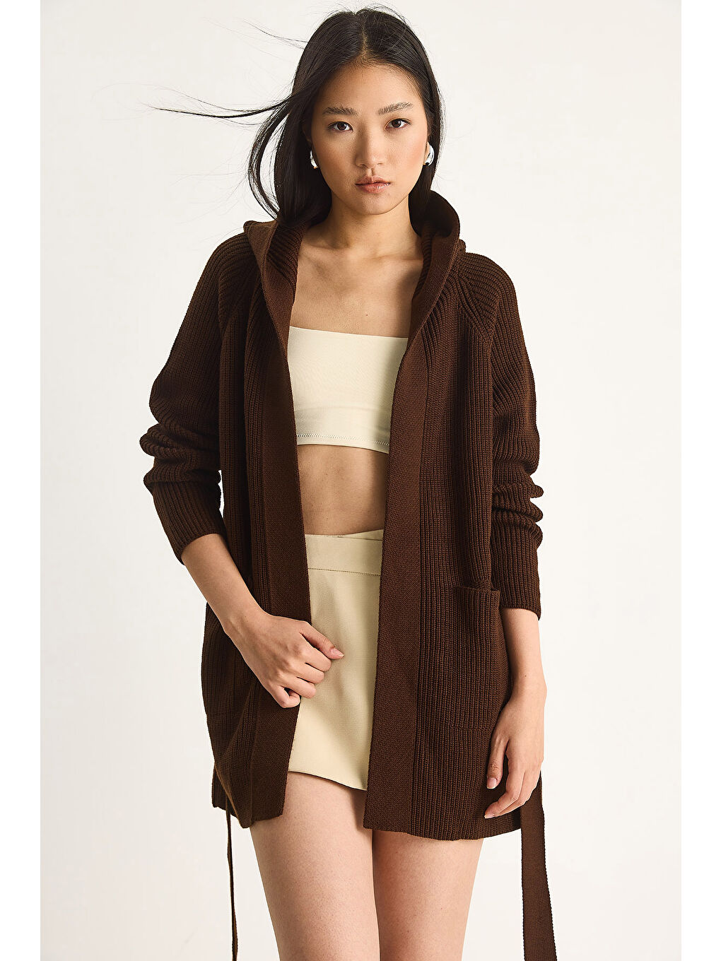 Kahverengi Kadın Kapüşonlu Şal Yaka Kuşaklı Hırka-2