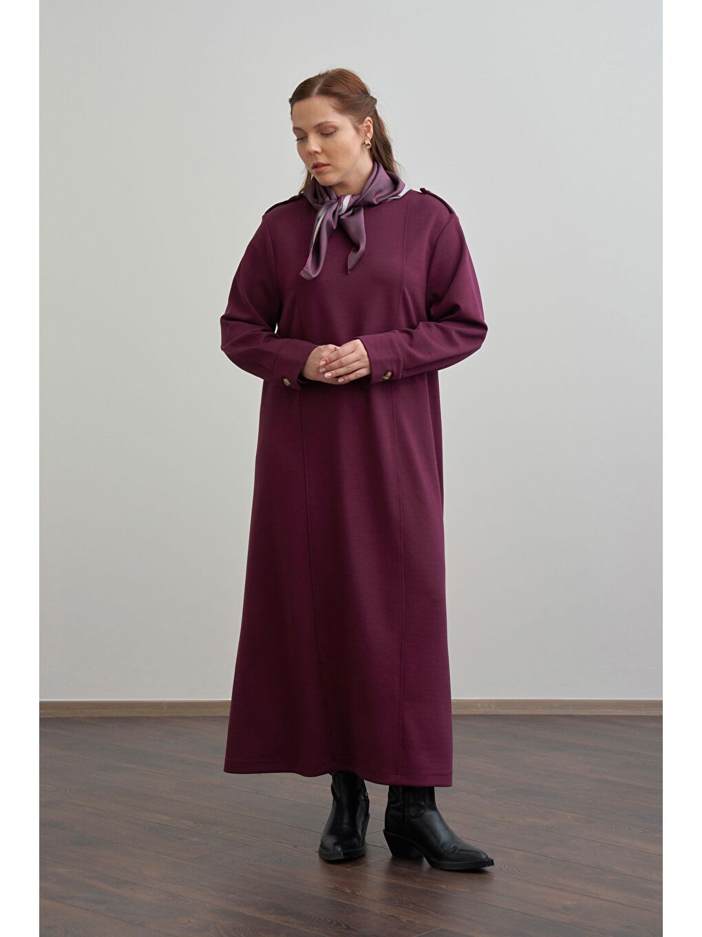 Bordo-Yumuşak Dokulu Apoletli Elbise