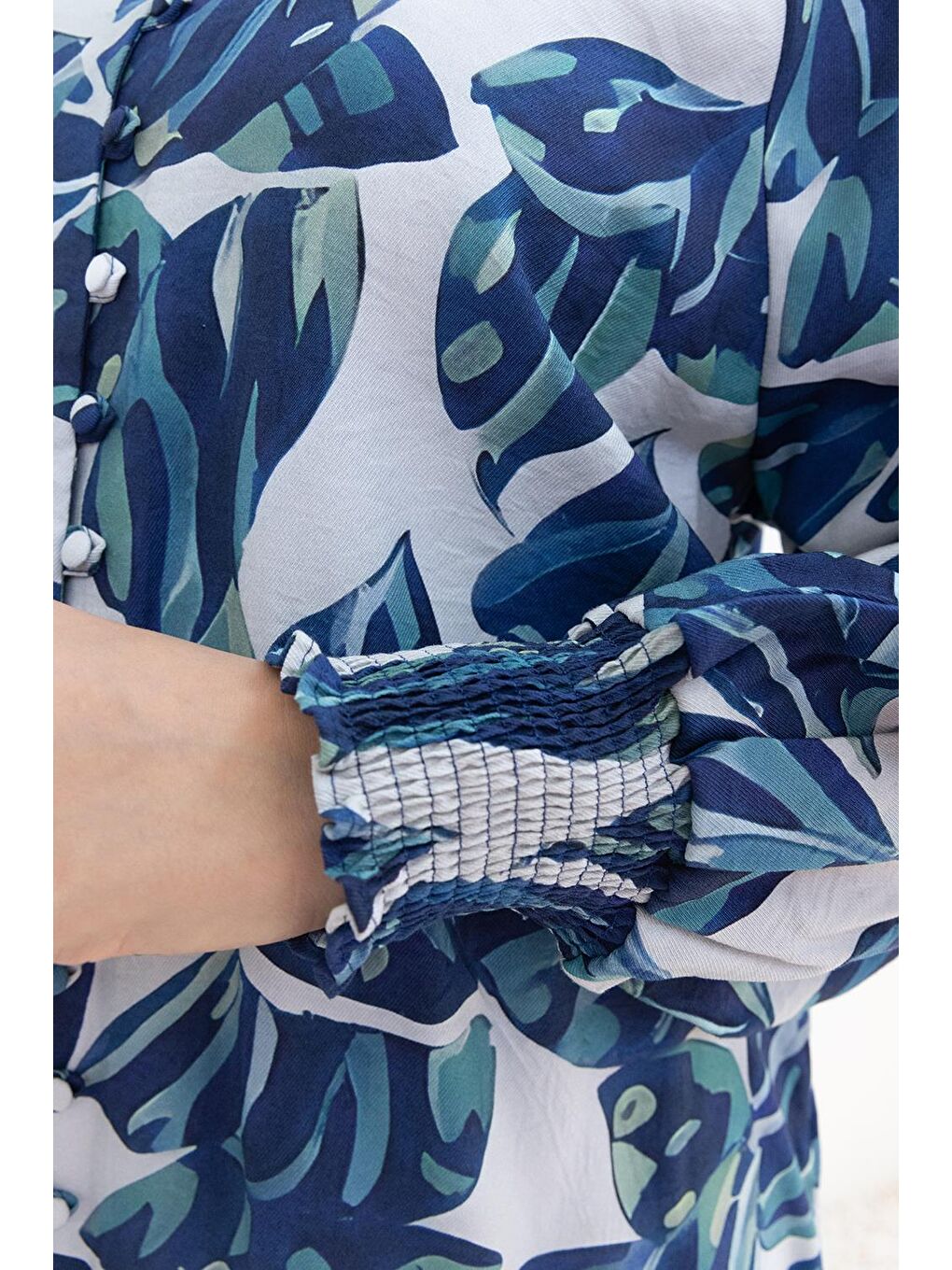 Mavi-Ekru-Desenli Kol Gipeli Gömlek-4