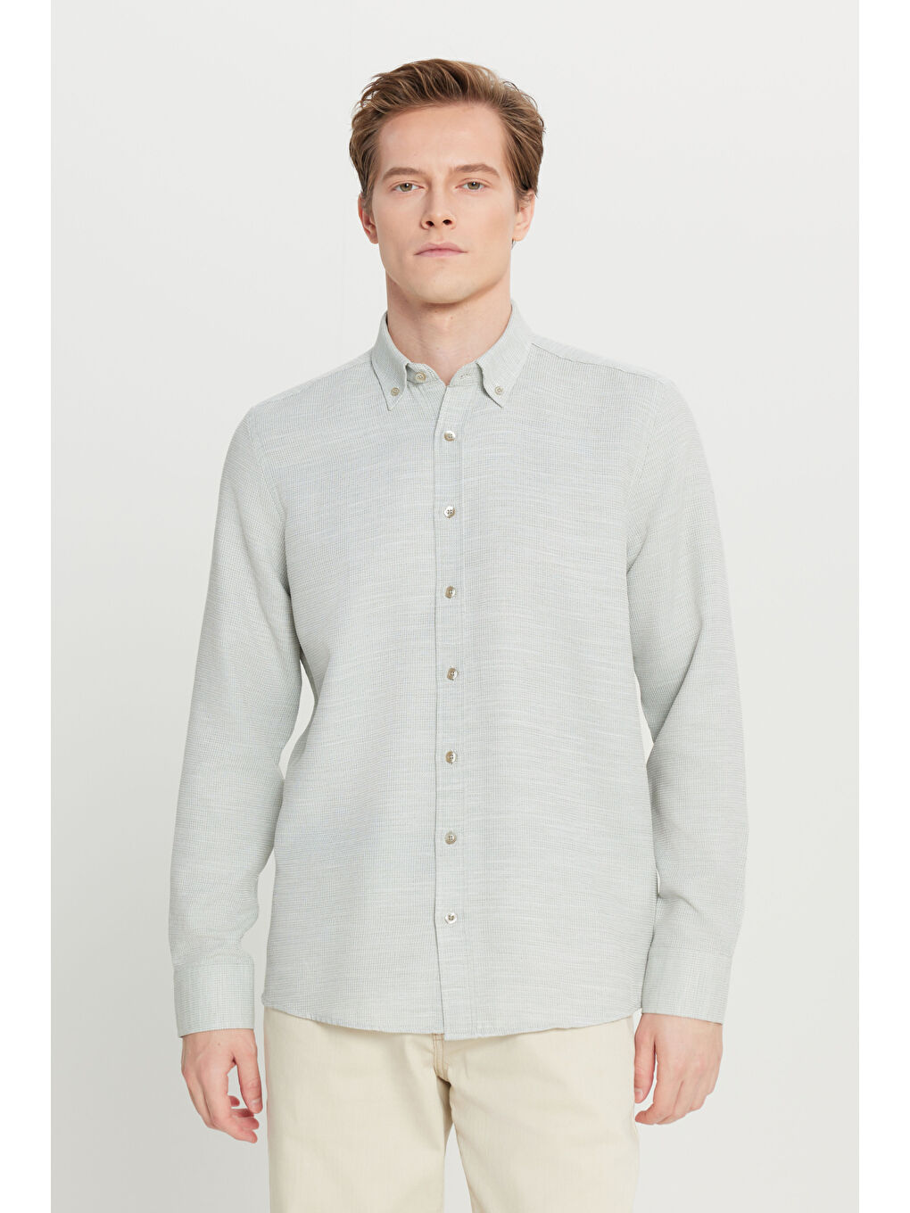 Erkek Haki Pamuklu Tailored Slim Fit Dar Kesim Düğmeli Yaka Armürlü Gömlek-2