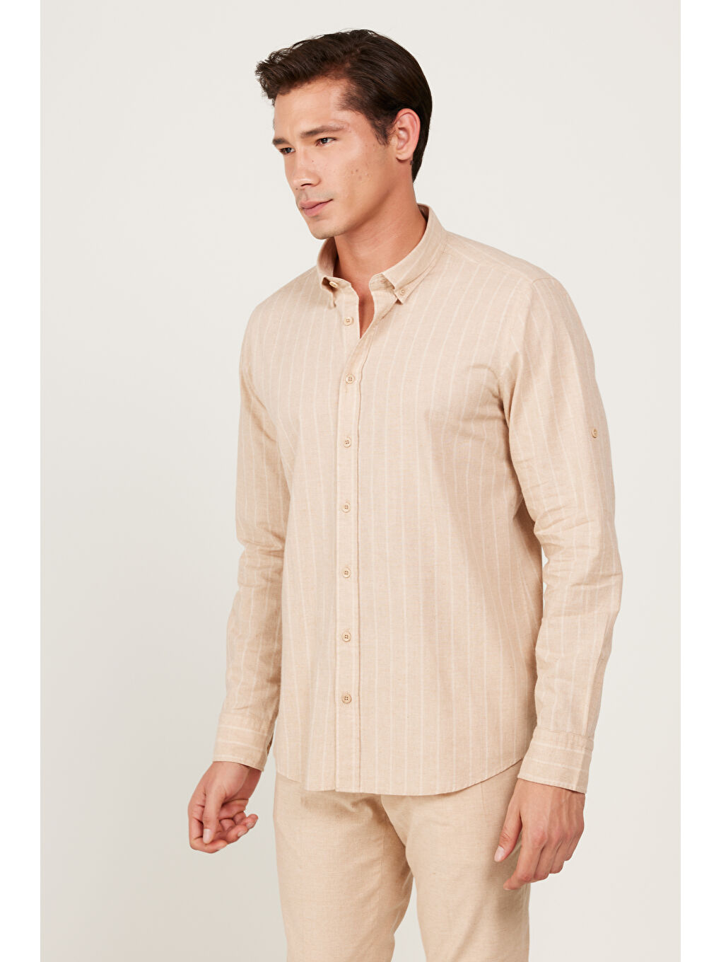 Erkek Bej Slim Fit Dar Kesim %100 Pamuk Düğmeli Yaka Çizgili Gömlek-2