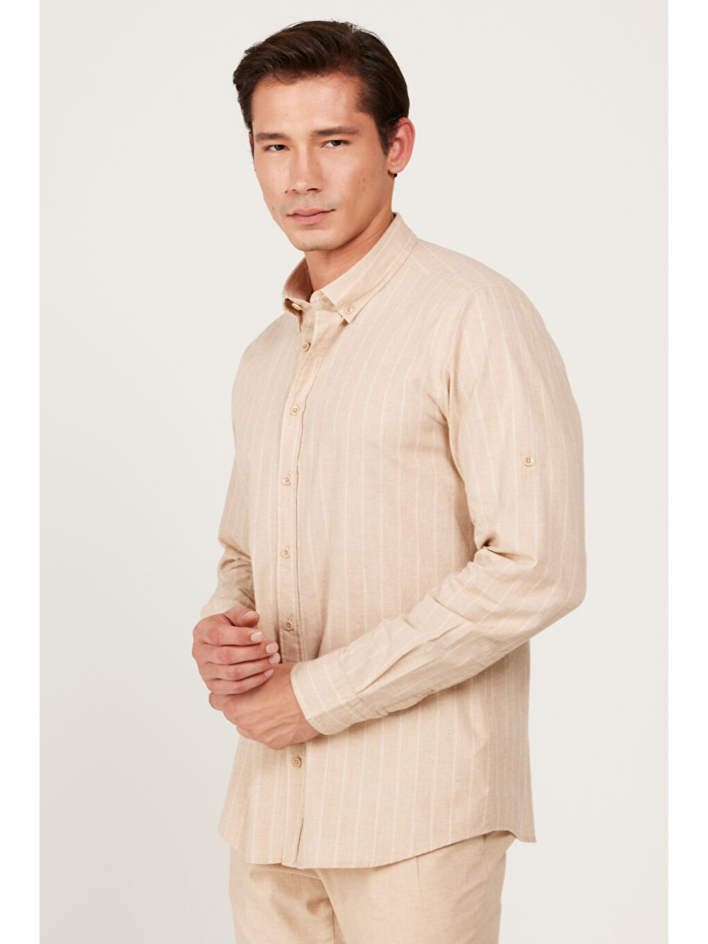 Erkek Bej Slim Fit Dar Kesim %100 Pamuk Düğmeli Yaka Çizgili Gömlek-3