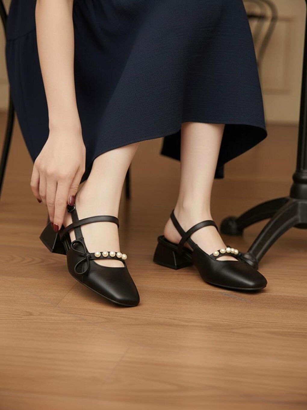 Kadın Veran Siyah Fiyonk Taş Detaylı Klasik Topuklu Ayakkabı-2