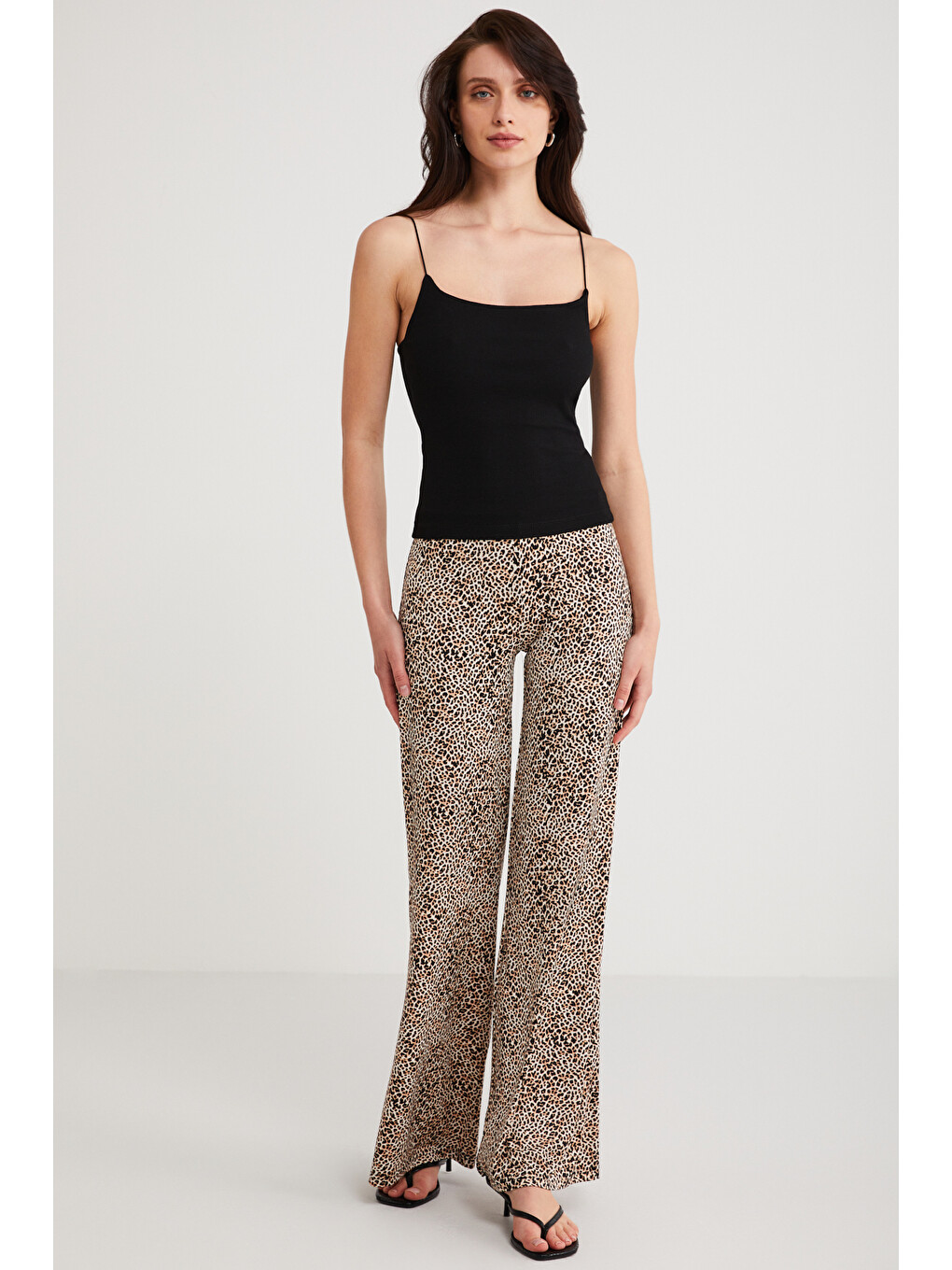 Ayane Kadın Pamuklu Slim Fit İnce Askılı Kare Yakalı Basic Turuncu Atlet Siyah Atlet-1