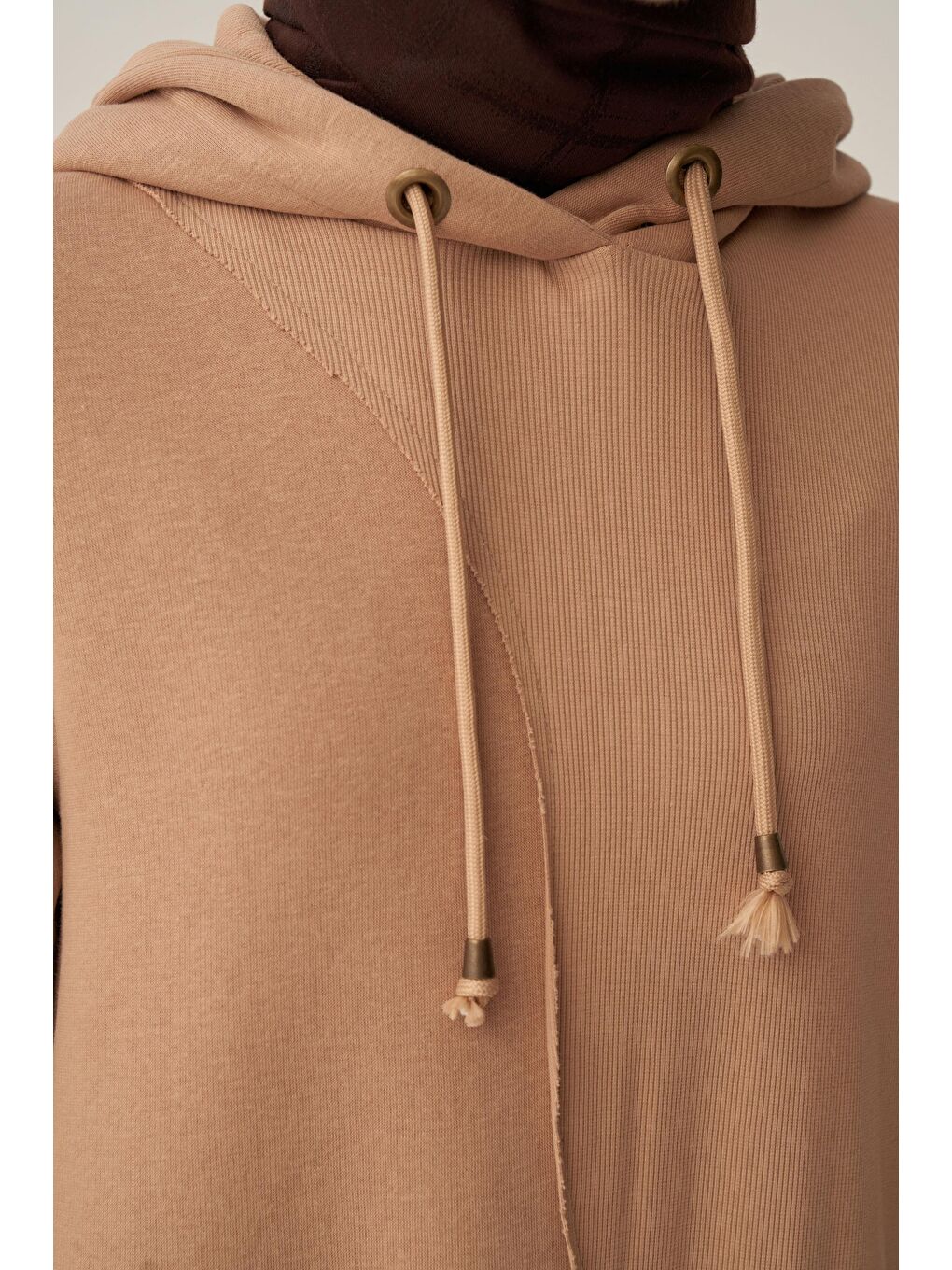 Bej-Pamuklu Kapüşonlu Şardonlu Elbise-5