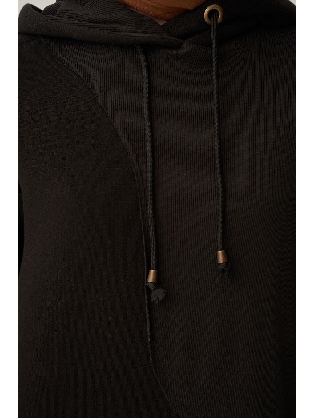 Siyah-Pamuklu Kapüşonlu Şardonlu Elbise-4