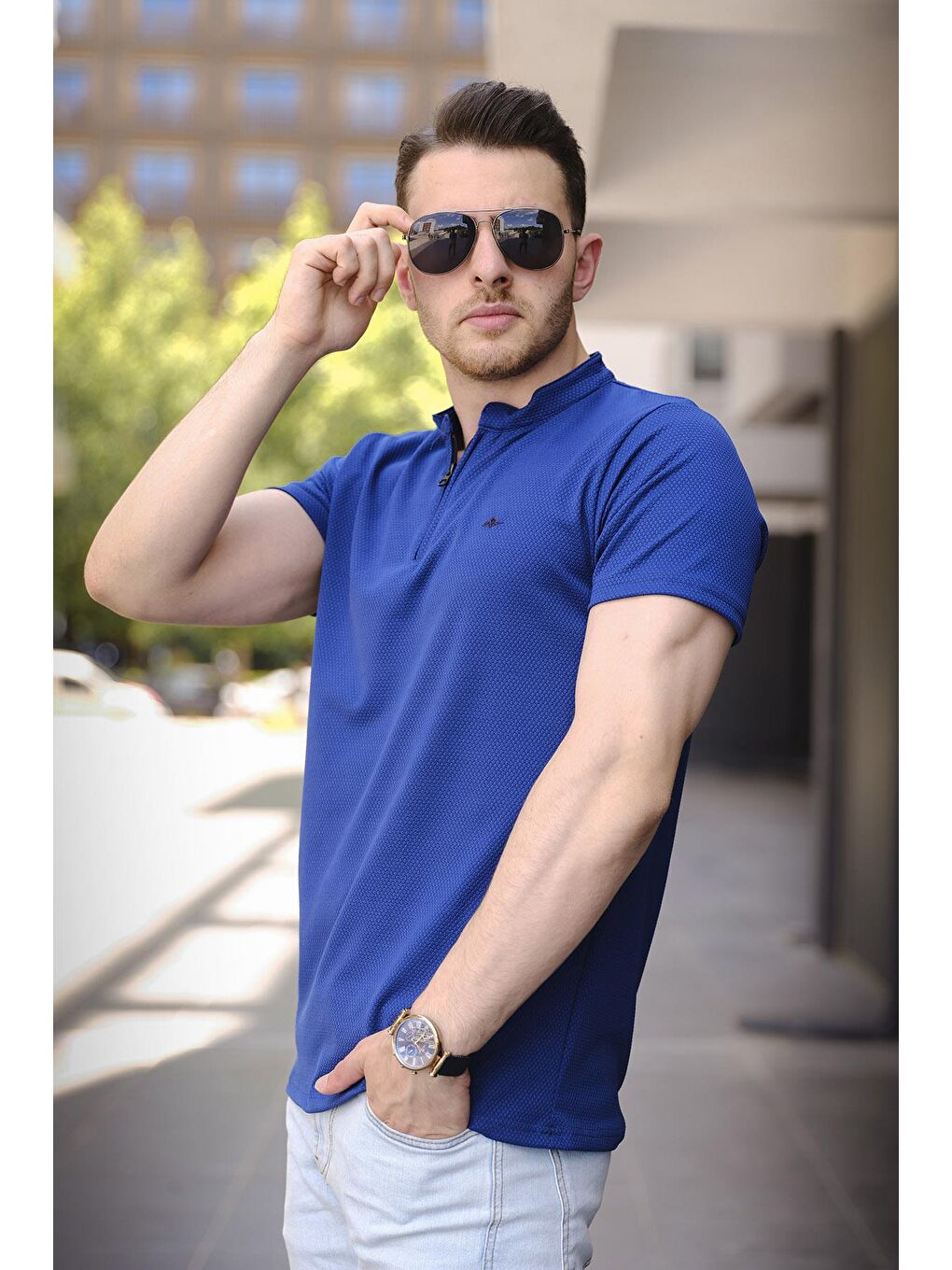 Mavi Hakim Yaka Petek Kumaş Yarım Fermuarlı Erkek Tişört