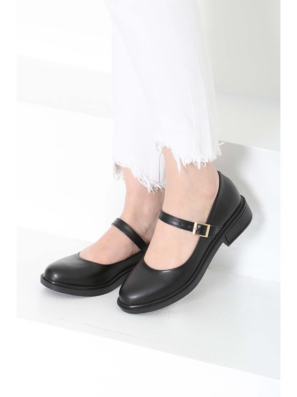 Kadın Siyah Jane Kemer Detaylı Loafer Ayakkabı - 27145-1