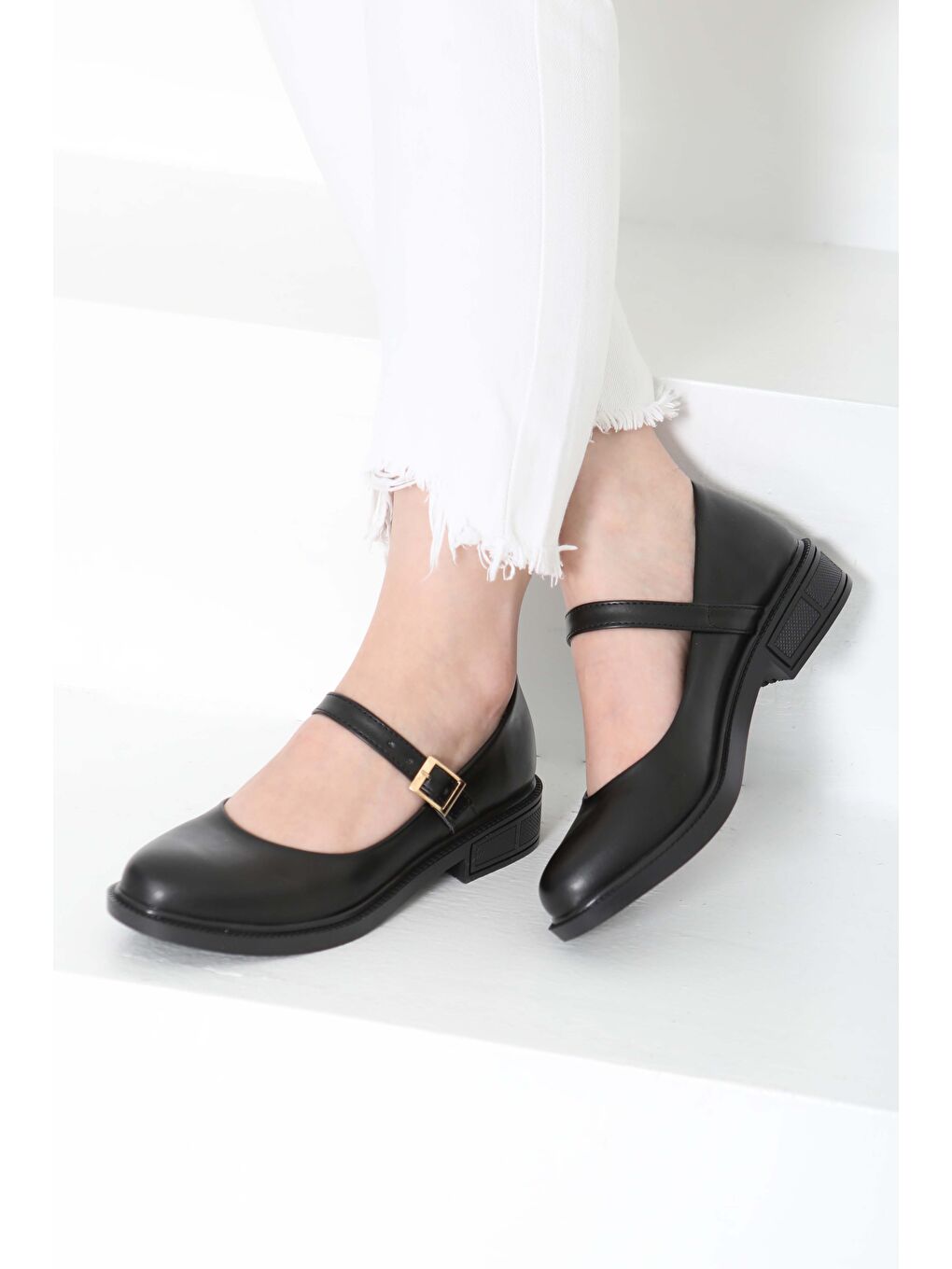 Kadın Siyah Jane Kemer Detaylı Loafer Ayakkabı - 27145-4