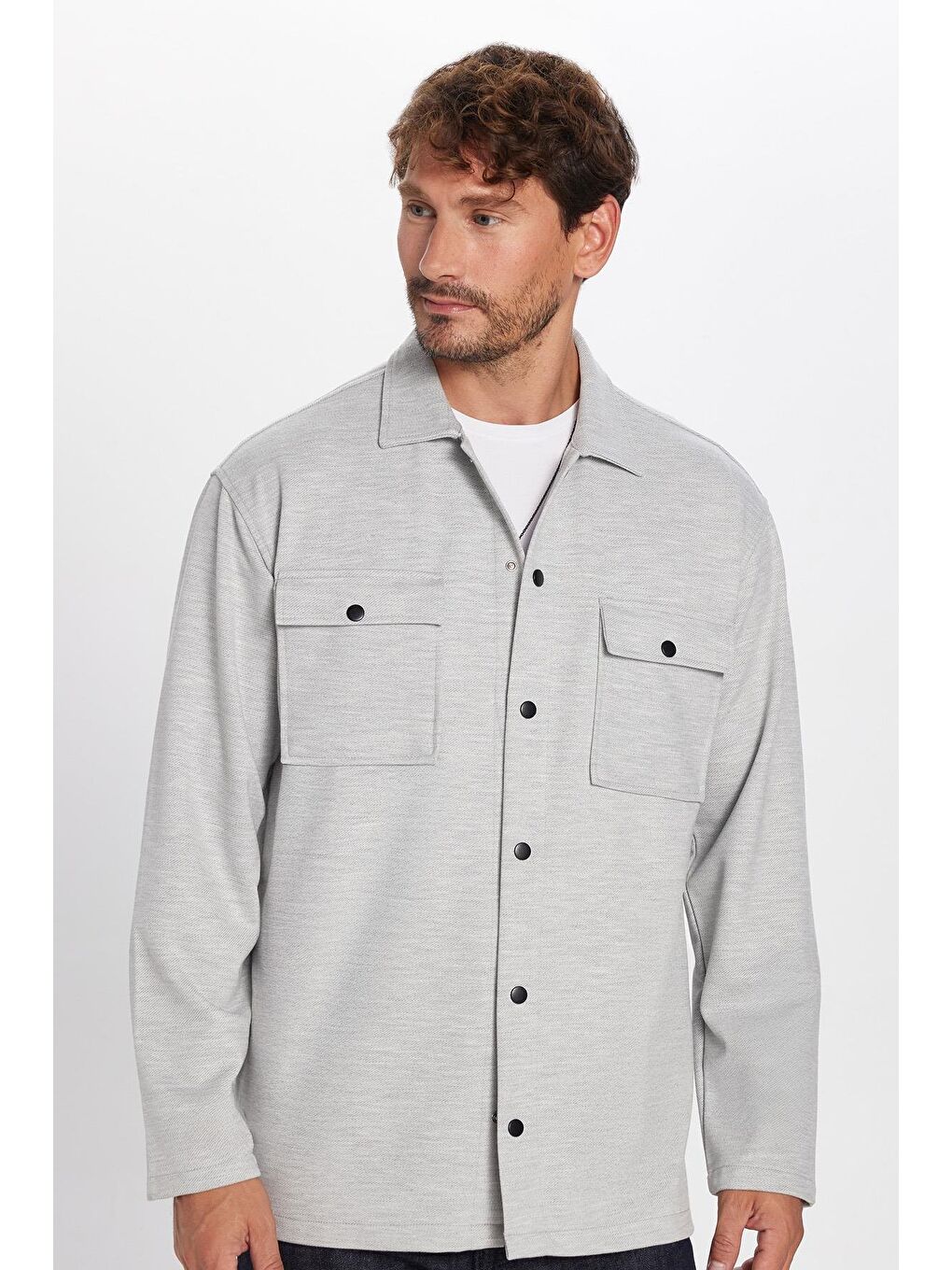 Erkek Relax Fit Rahat Kesim Çift Cepli Örme Gri Apaş Yaka Gömlek-1