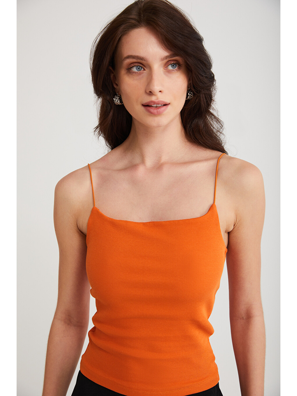 Ayane Kadın Pamuklu Slim Fit İnce Askılı Kare Yakalı Basic Turuncu Atlet Turuncu Atlet-3