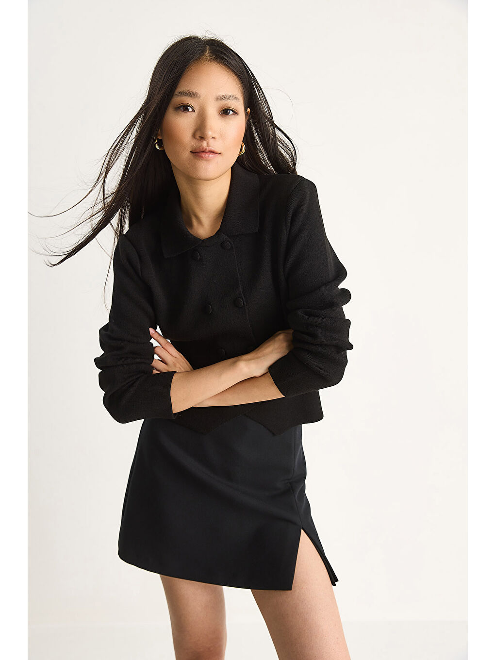 Siyah Kadın Çift Düğme Detaylı Kruvaze Hırka-1