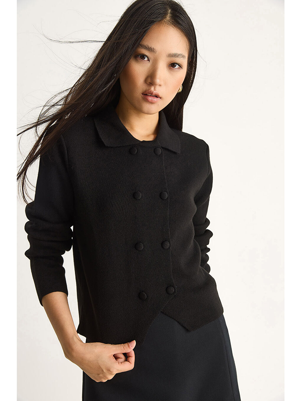 Siyah Kadın Çift Düğme Detaylı Kruvaze Hırka-3